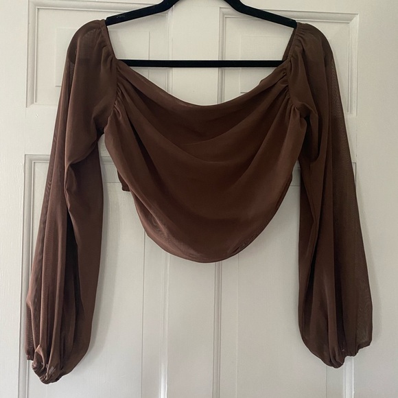 chocolate going out top - Picture 2 of 3